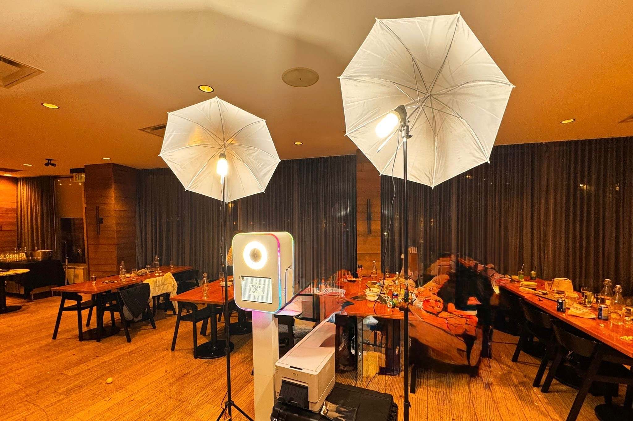 DSLR photo booth for weddings and special occasions in Ottawa Ontario