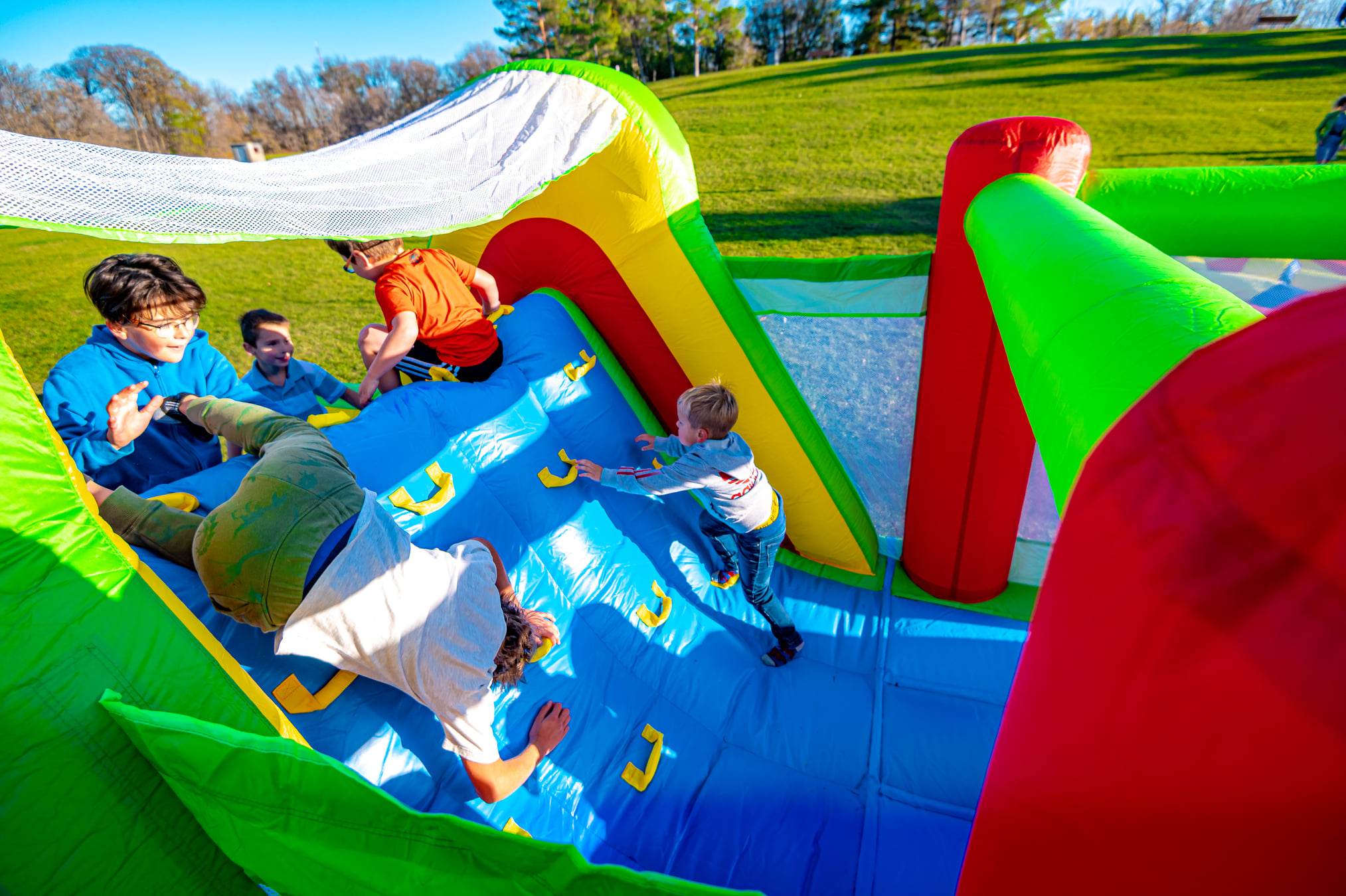 Inflatable obstacle bouncer rental for school events in Ottawa