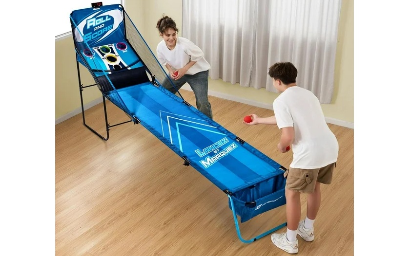 Roll And Score Arcade Game party rentals Ottawa Ontario and Gatineau Quebec