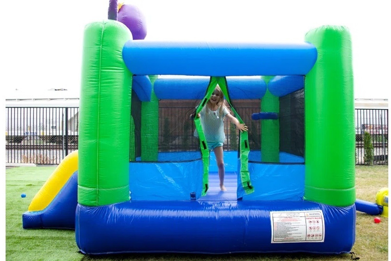 Octopus Bounce House With Slide side view for Ottawa Ontario kids party rental