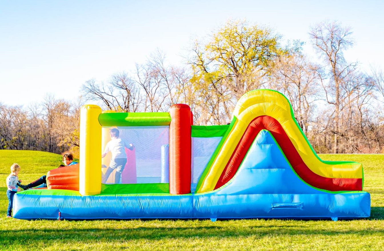 Obstacle course 21 Inflatable Bouncer Rentals Ottawa Ontario